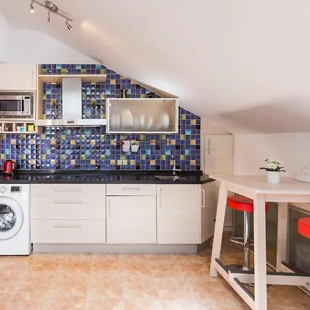 Apartman Atico Centro *